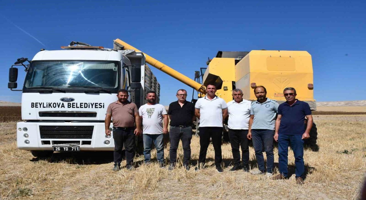 Beylikova Belediyesinden tarımda örnek proje