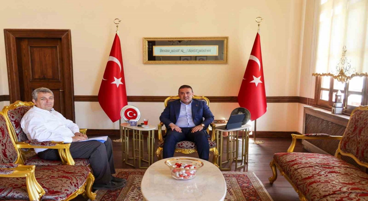 Bilecikte yöresel ürünler ve çevre sorunları masaya yatırıldı