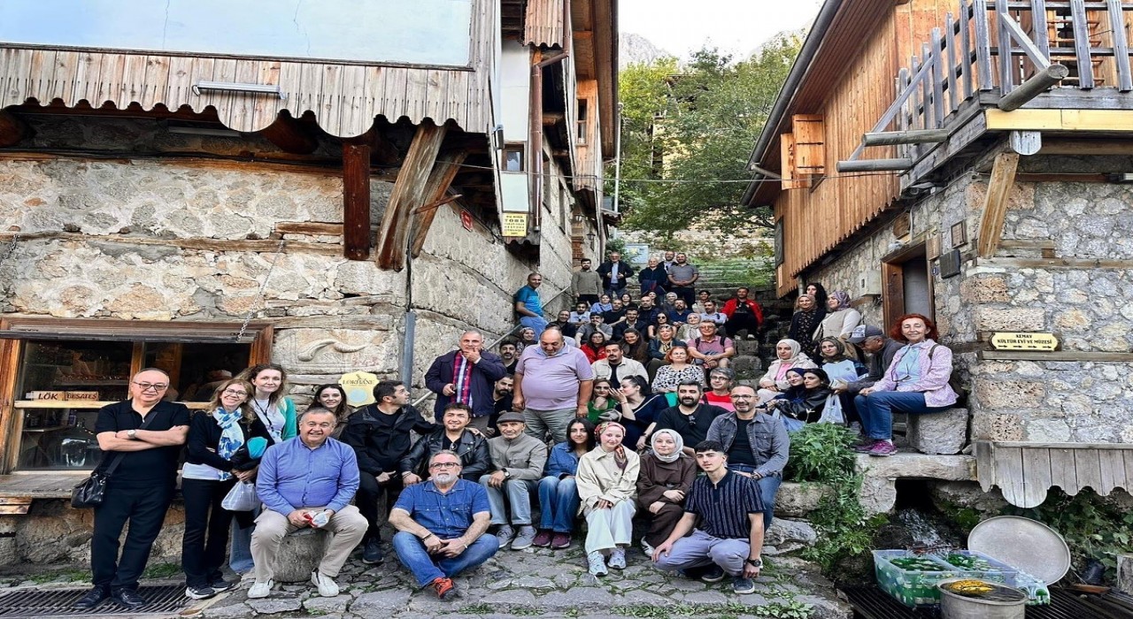 Bilim insanları Kemaliyeyi gezdi