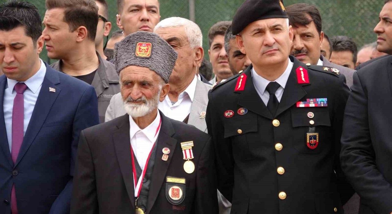 Bitliste Gaziler Günü kutlandı