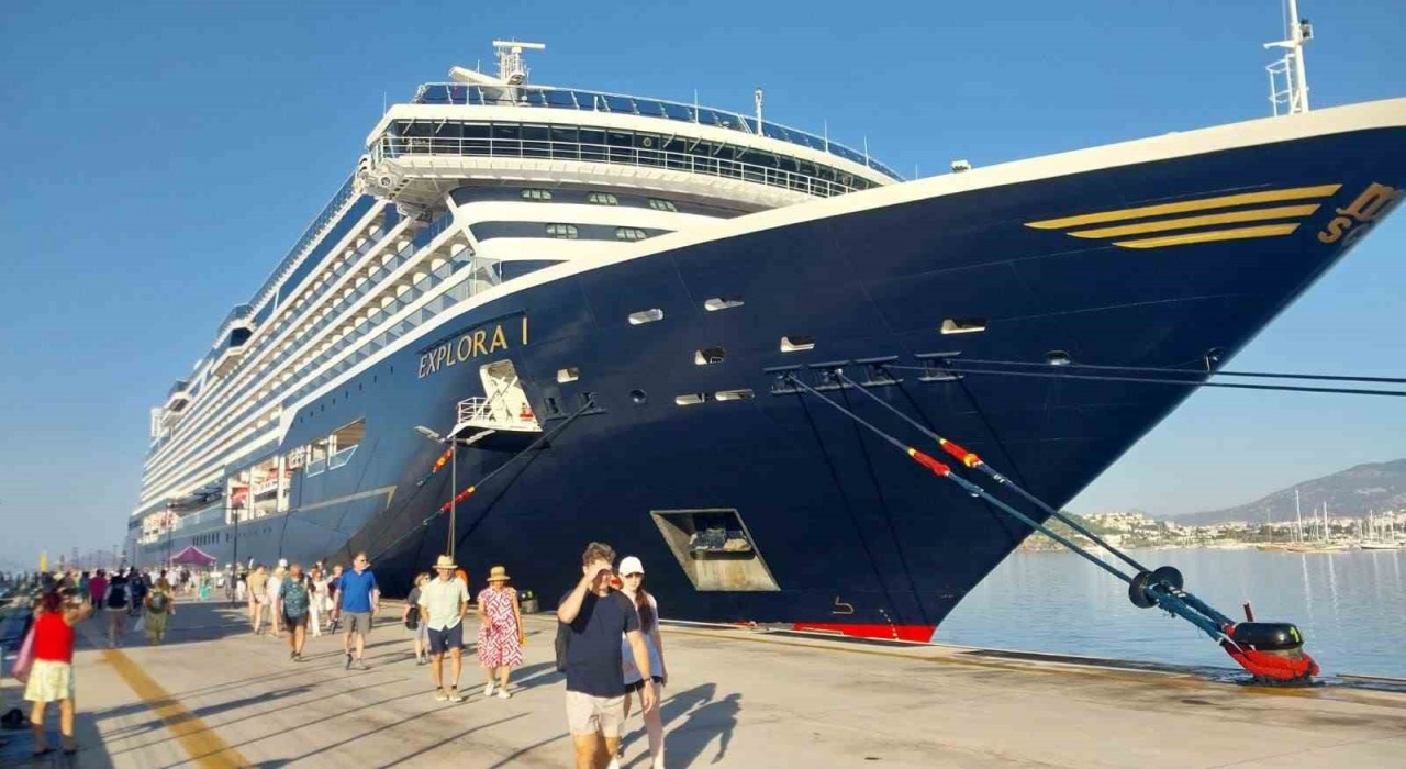 Bodruma 743 yolcusuyla geldi