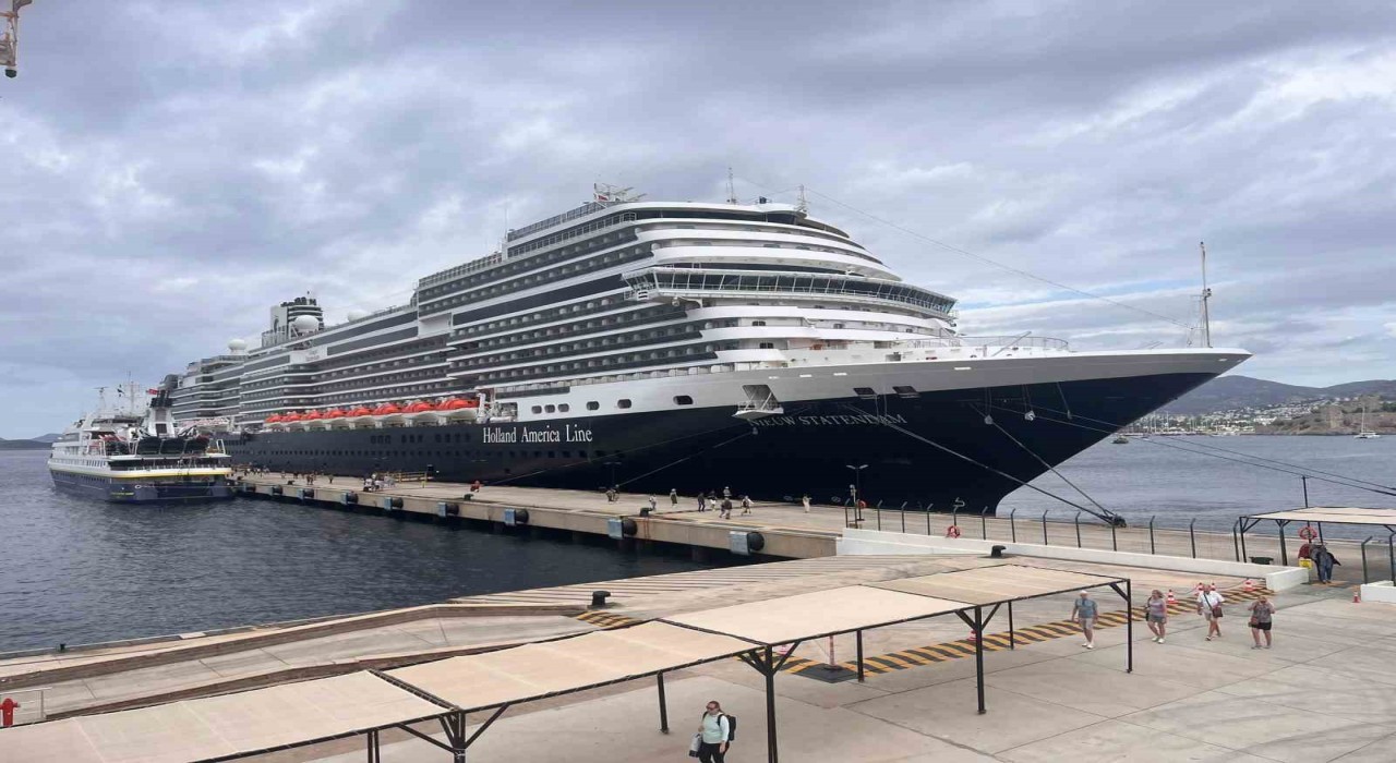 Bodrumu ilk kez geldi, 2 bin 592 yolcu getirdi