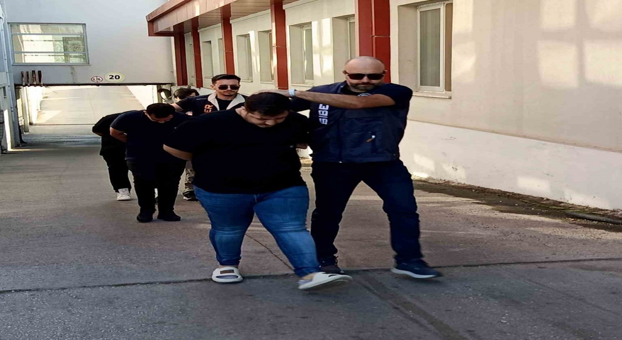 Boğa alacakken Sazan Sarmalı kurbanı oldular