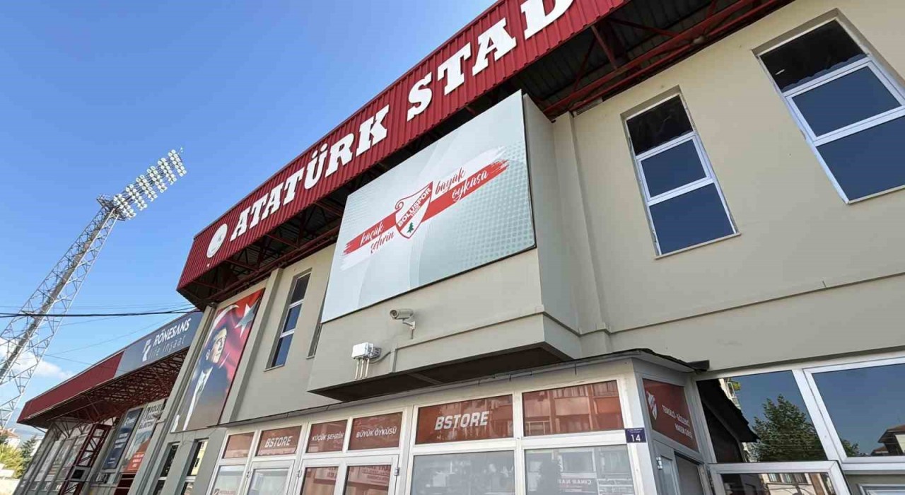 Bolu Atatürk Stadyumunda hummalı çalışma