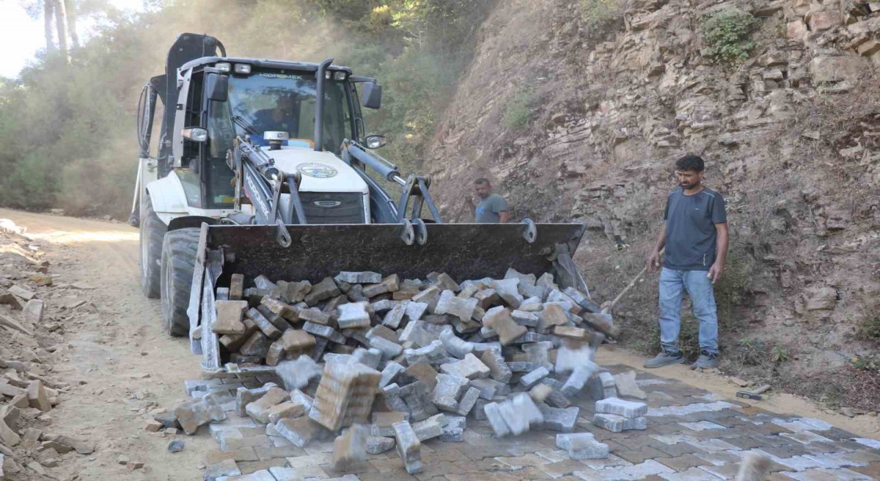 Bozdoğan Belediyesi kırsal mahallelerde çalışmalarını sürdürüyor