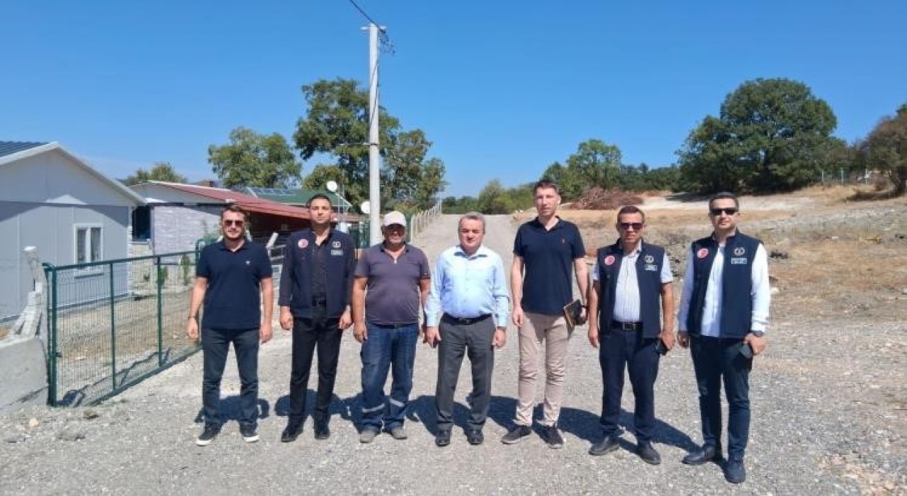 Bozüyükte köy yollarında asfalt çalışmaları sürüyor