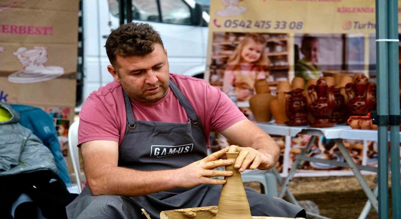 BŞEÜnün stanttı büyük ilgi gördü