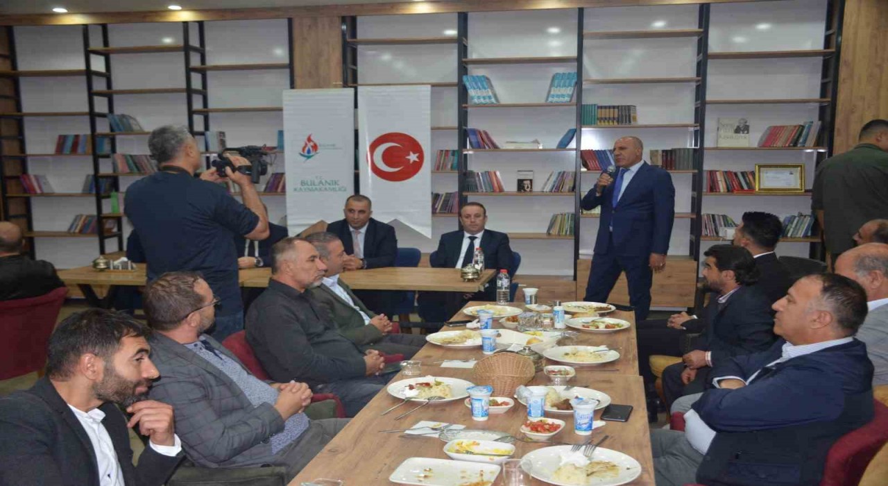 Bulanık İlçe Milli Eğitim Müdürü Tunçele veda yemeği