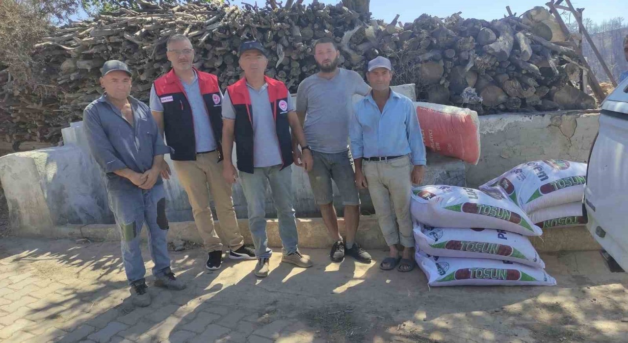Buldanda orman yangınından etkilenen üreticilere saman ve yem desteği sağlandı