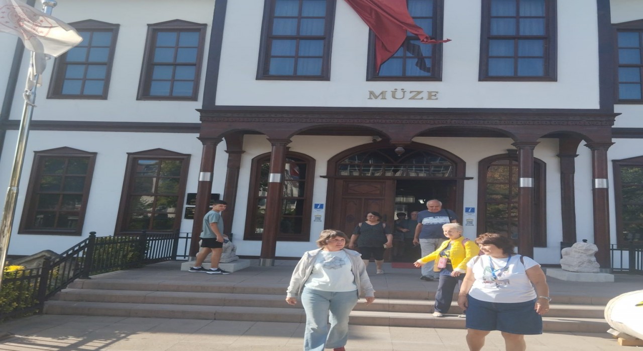 Bulgaristanlı turistler Çankırıyı gezdi