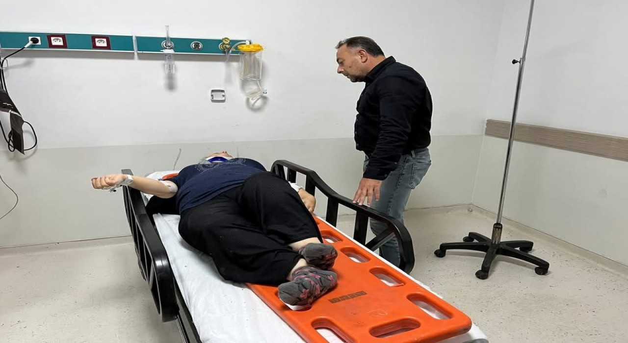 Burhaniyede belediye otobüsü şarampole devridi: 9 yaralı