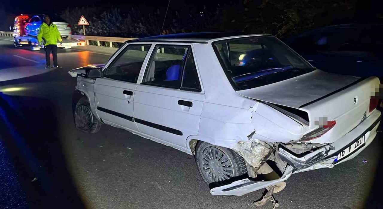 Bursada bariyere çarpan sürücü yaralandı