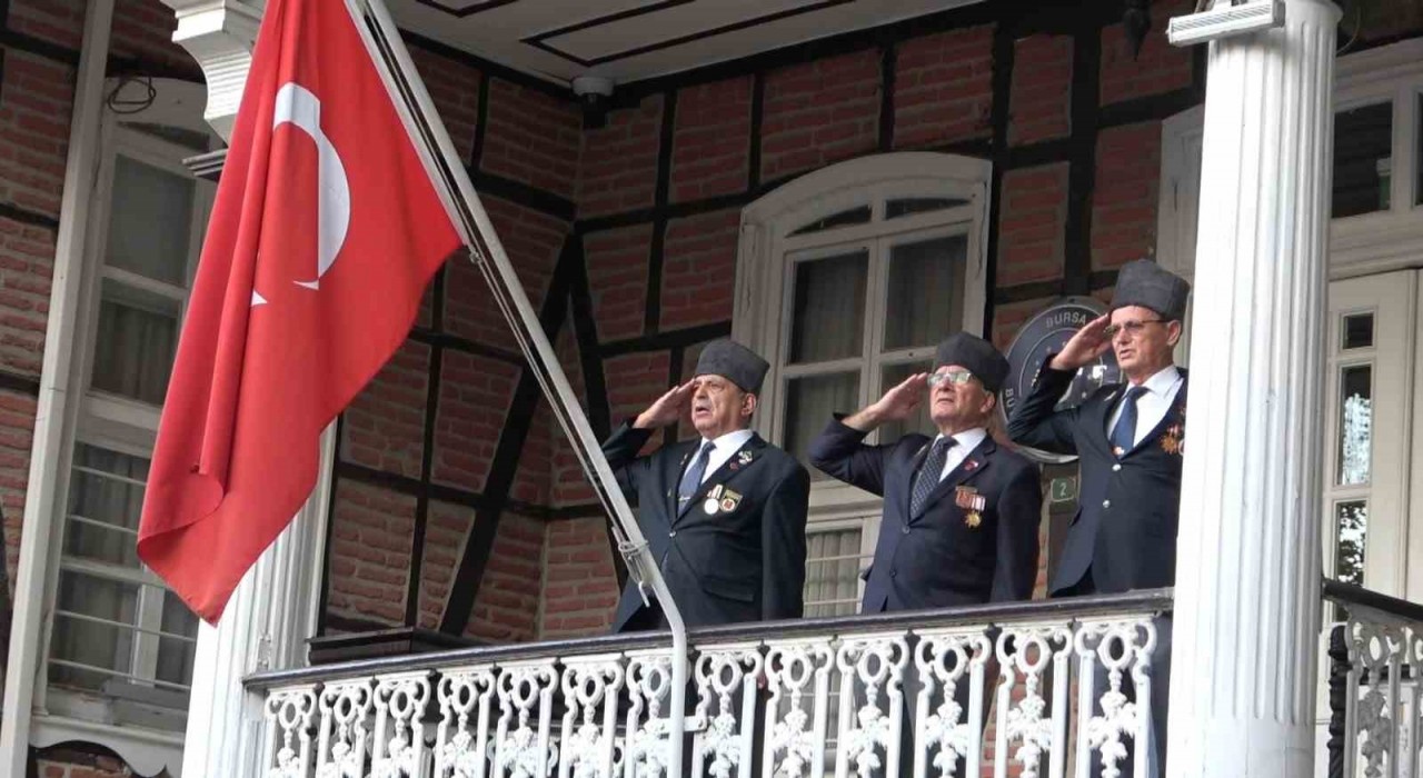 Bursada kurtuluşun 103. yılı coşkusu