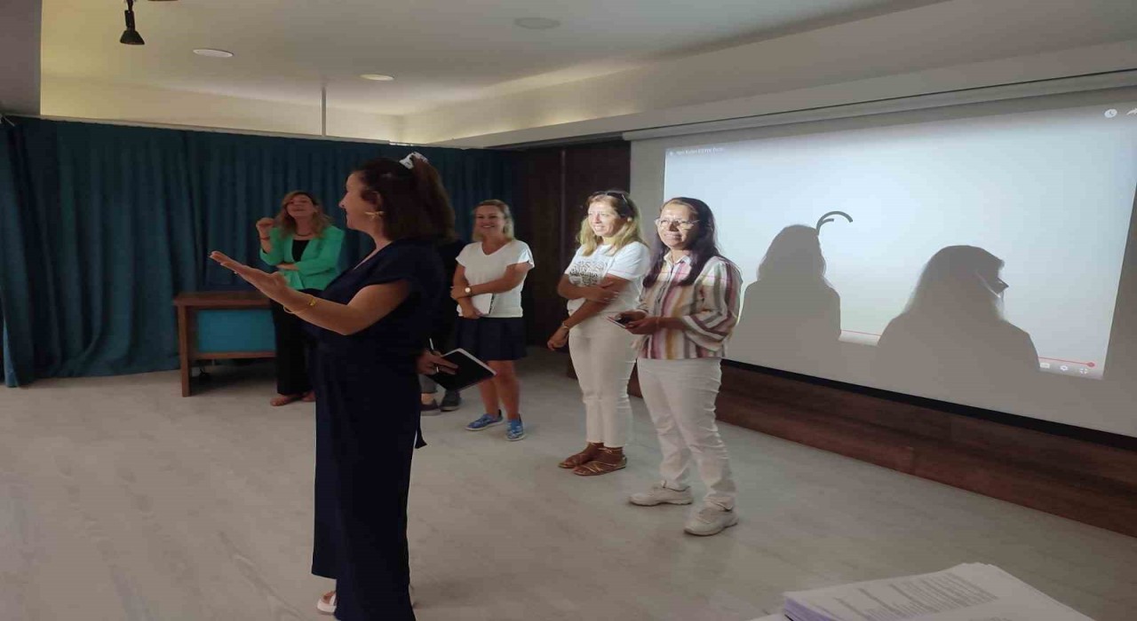 Bursada Türkiye yüzyılı maarif modeli eğitimleri başladı