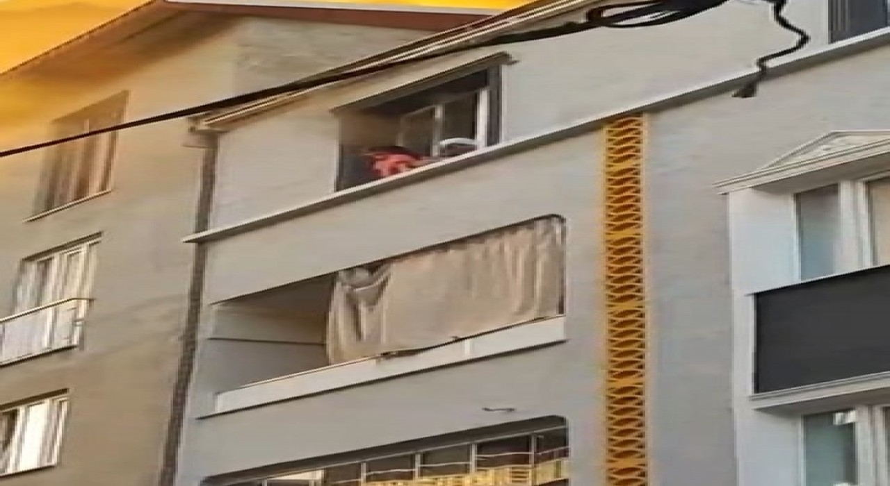 Bursada yangın paniği: Anneanne torununu alevlerden böyle kurtardı