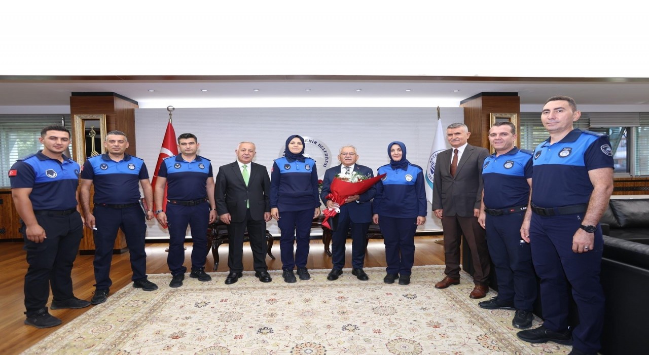 Büyükkılıç, 199. kuruluş yıl dönümü ve Zabıta Haftasında zabıta teşkilatı mensuplarını kabul etti