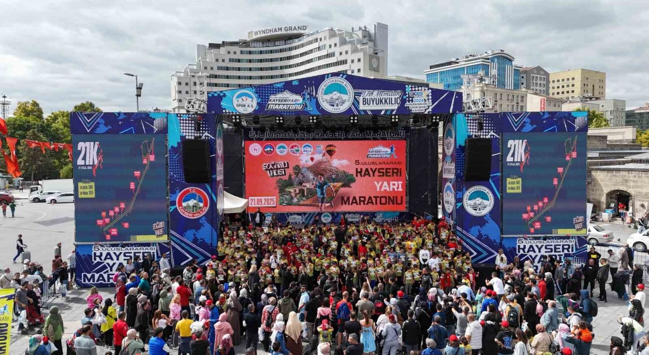 Büyükşehir ile spor dolu bir hafta: Kayseri koştu, Türkiye koştu, dünya koştu