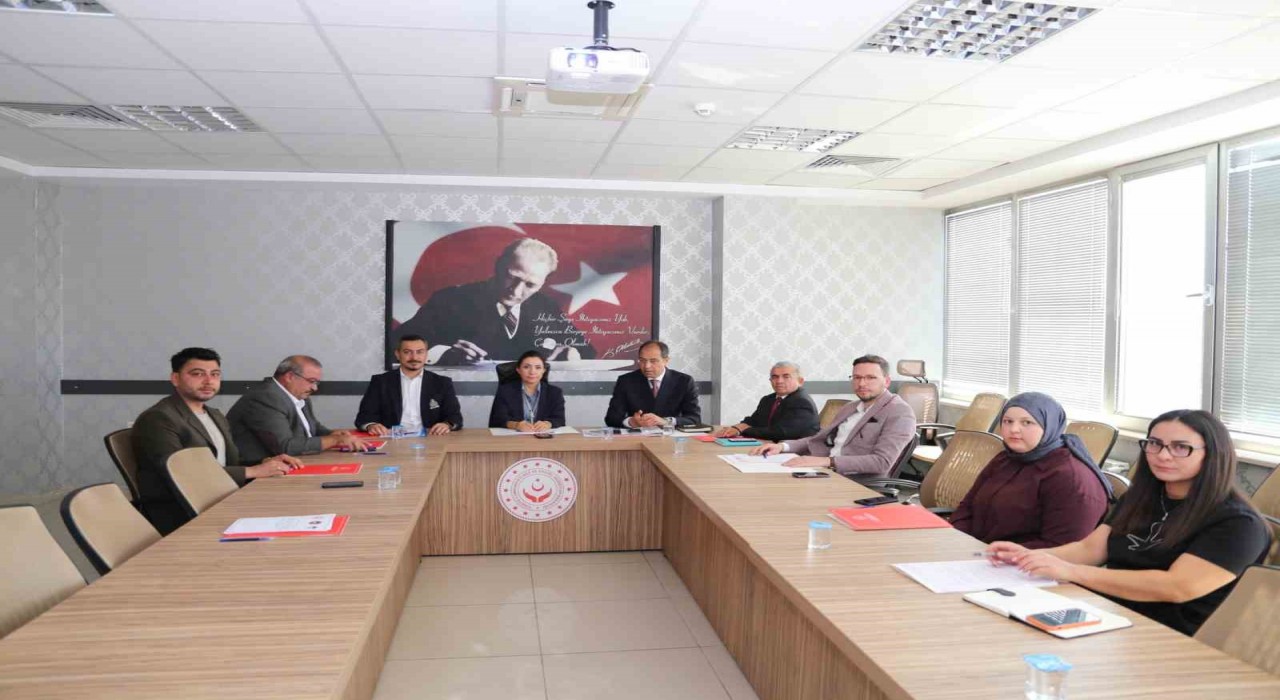 Büyükşehirin Alzheimer Merkezi projesi için hizmet modeli masaya yatırıldı