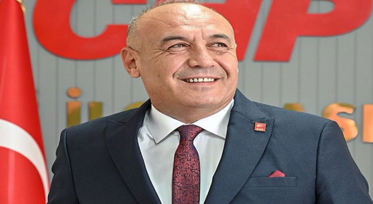 CHP Kadirli’de Enver Eker Yeniden Başkan