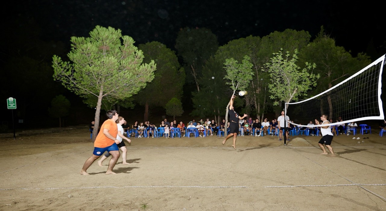 Çinede sokak voleybolu turnuvası başladı