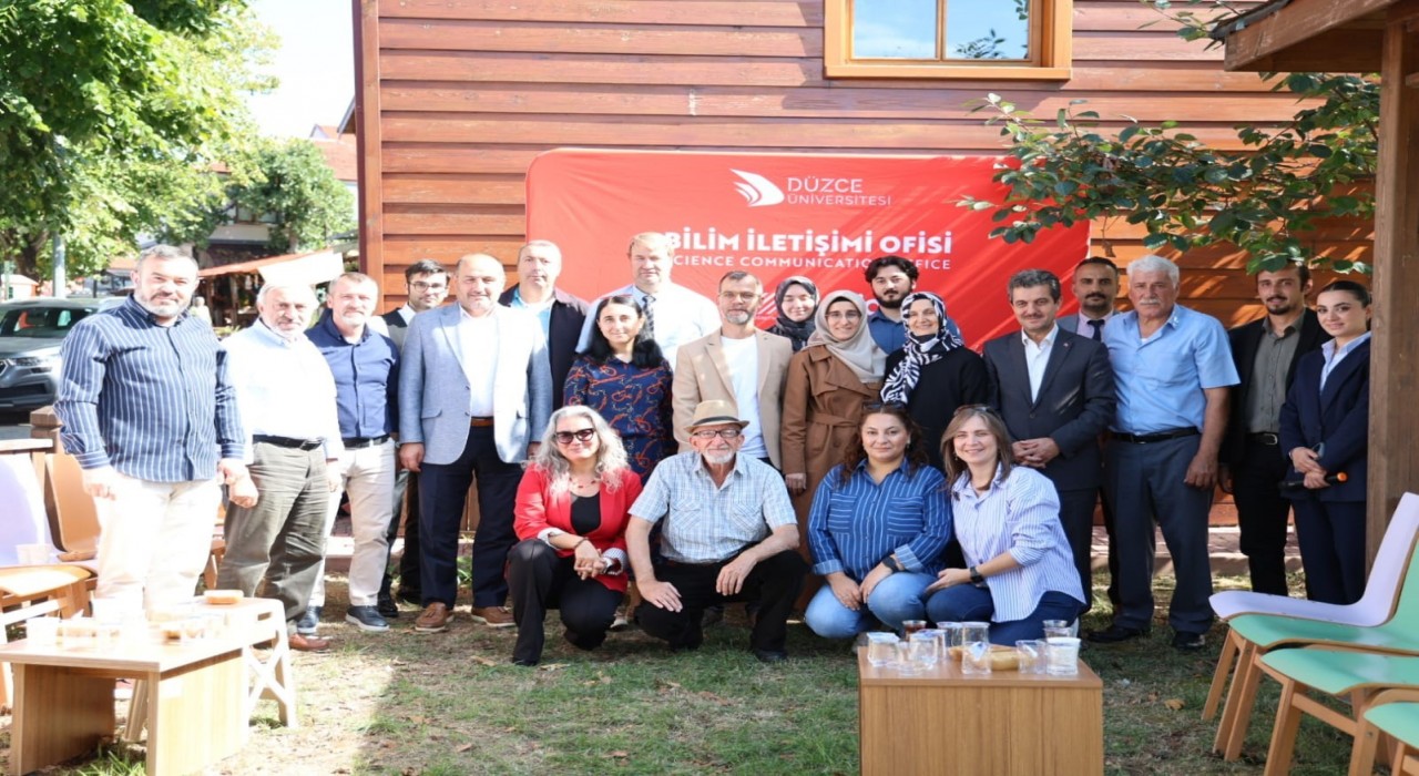 Çocuk yetiştirme görevi televizyon ve sosyal medyaya bırakıldı