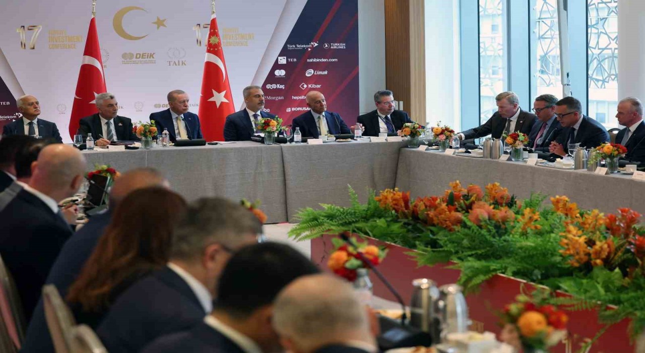 Cumhurbaşkanı Erdoğan, Sektörel Yuvarlak Masa Formatında Türk Yatırım Konferansına katıldı