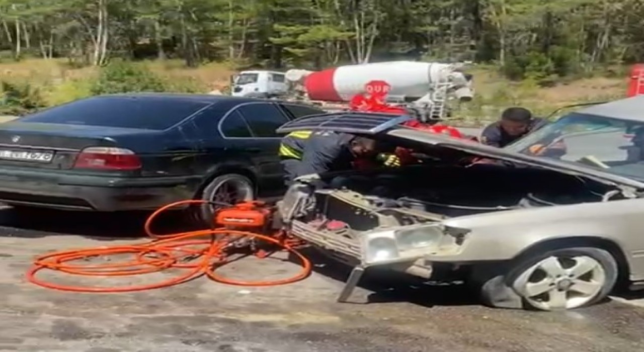 Dalamanda trafik kazası: 1 ölü, 3 yaralı