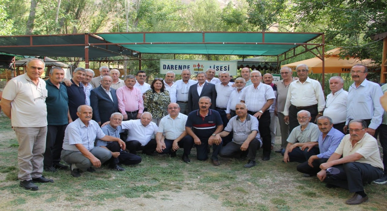 Darende Lisesi mezunları 47 yıl sonra buluştu