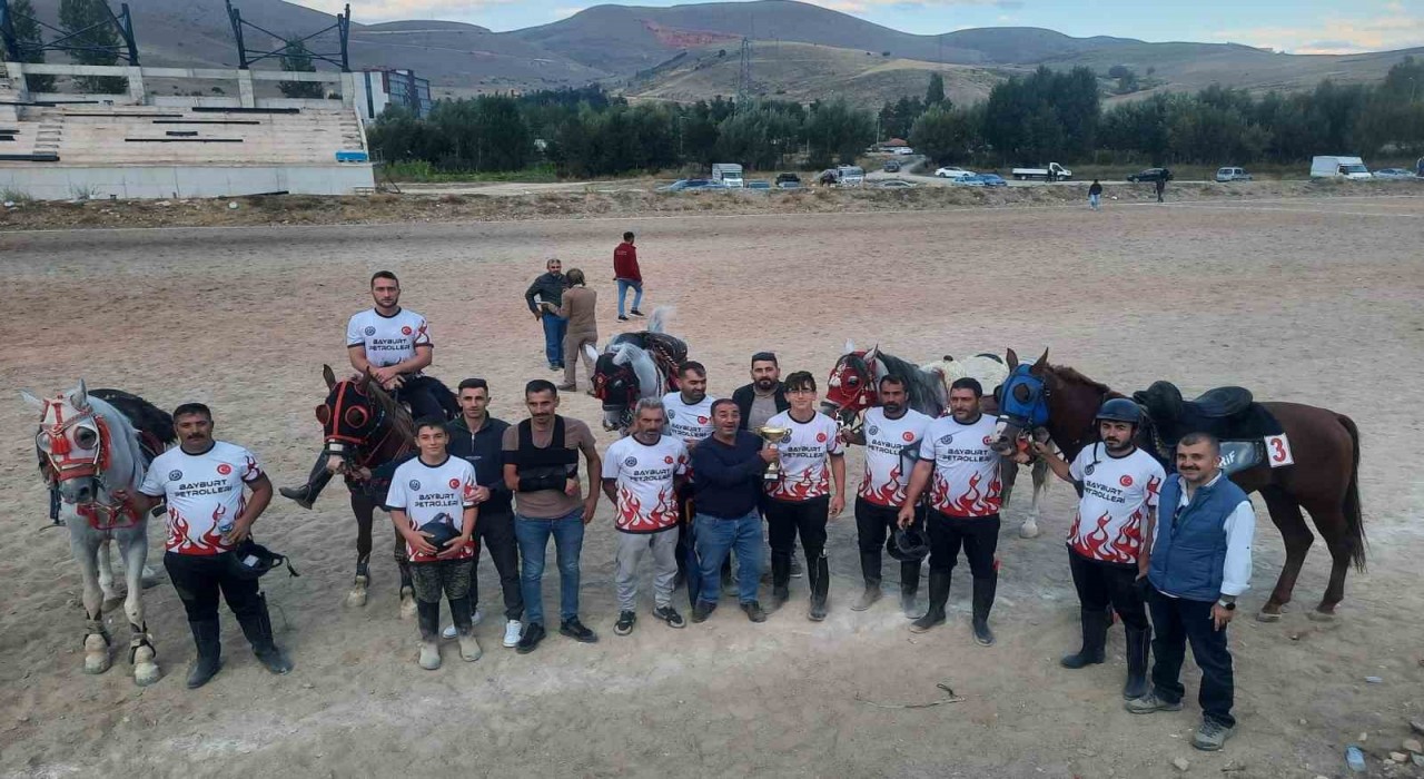 Dede Korkut Atlı Spor Kulübü Bayburt il birincisi oldu
