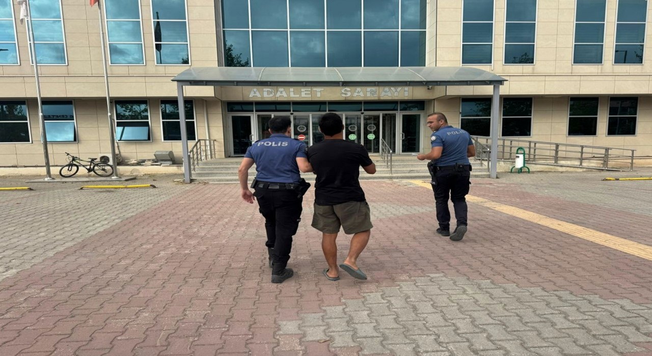 Denizde kurtarıldı, karada yakalandı: 22 yıl kesinleşmiş hapis cezası çıktı