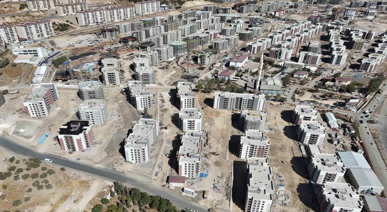Deprem konutları hızla tamamlanıyor: 28 blokta daha sona yaklaşıldı