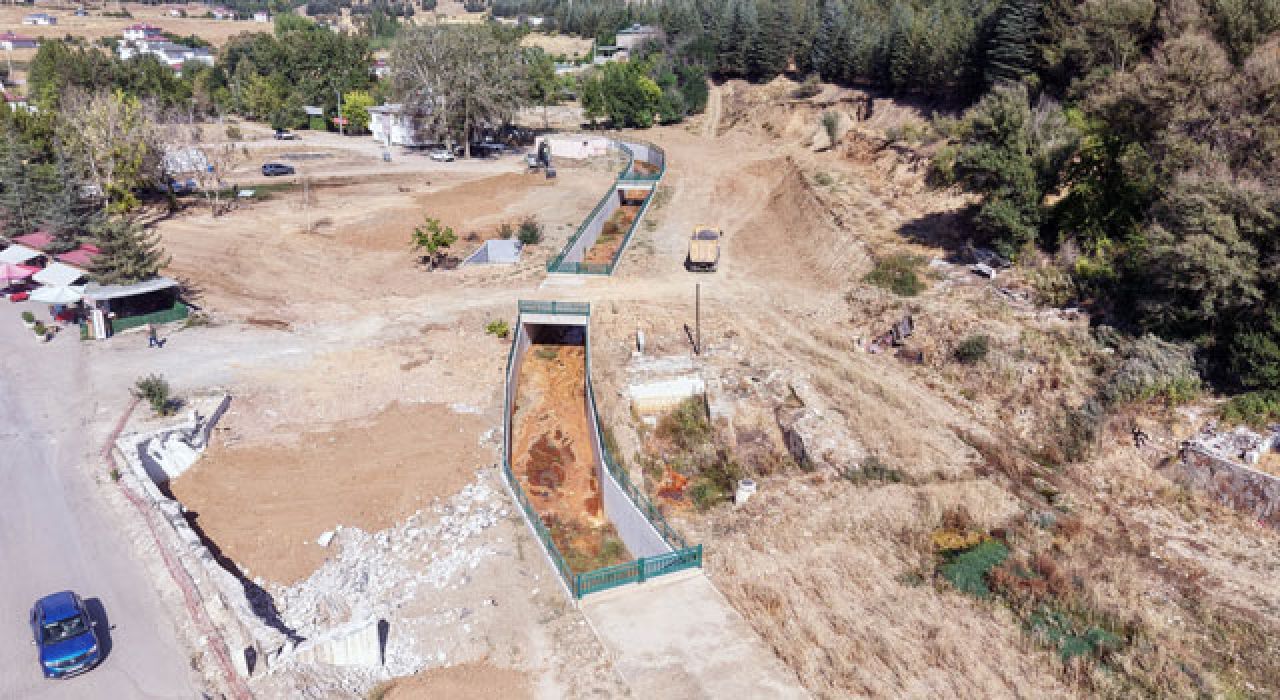 Depremde Yıkılan Bölge Yeniden İnşa Ediliyor