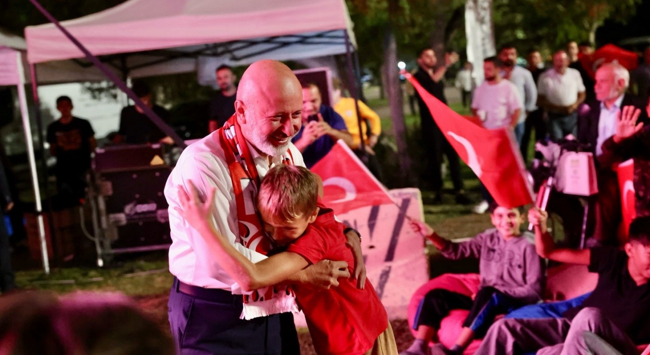 Dev ekranda milli maç heyecanı Kocasinanda yaşandı