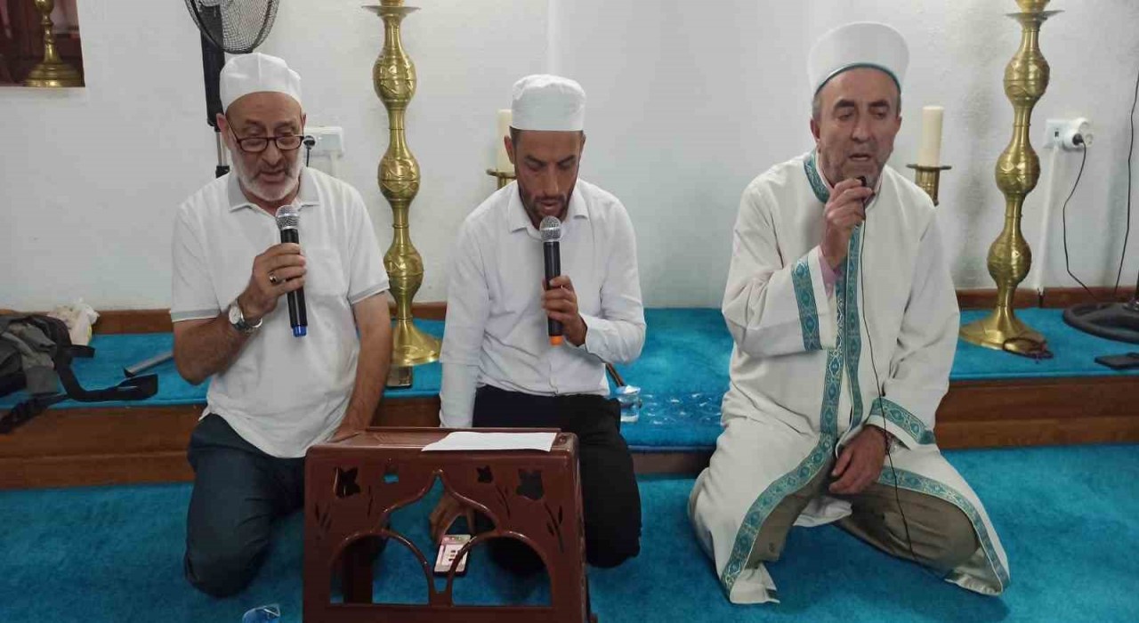 Devrekte Mevlid Kandili coşkusu