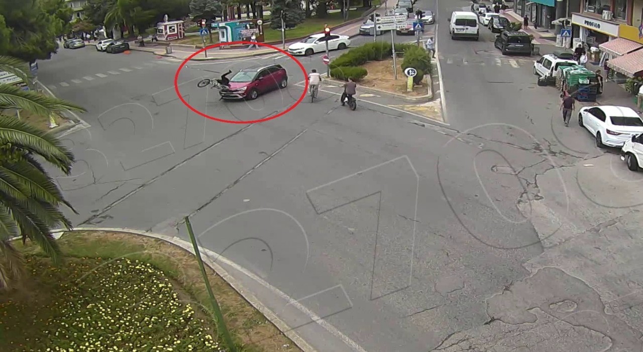 Dikkatsizlik ve kırmızı ışık ihlalleri kazaları beraberinde getirdi