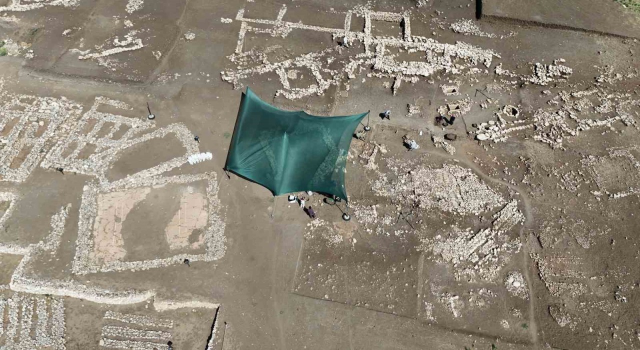 Diyarbakırda 9500 yıllık kamusal yapı tespit edildi