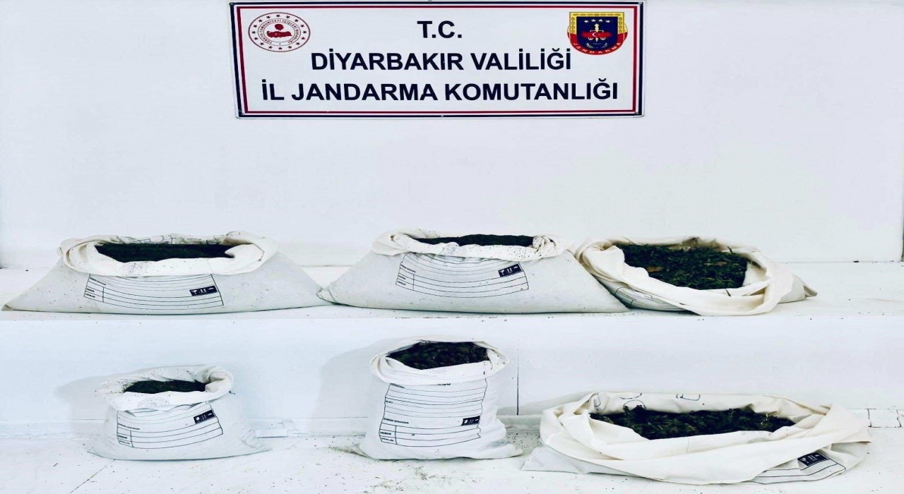 Diyarbakırda 98 kilo uyuşturucu ele geçirildi