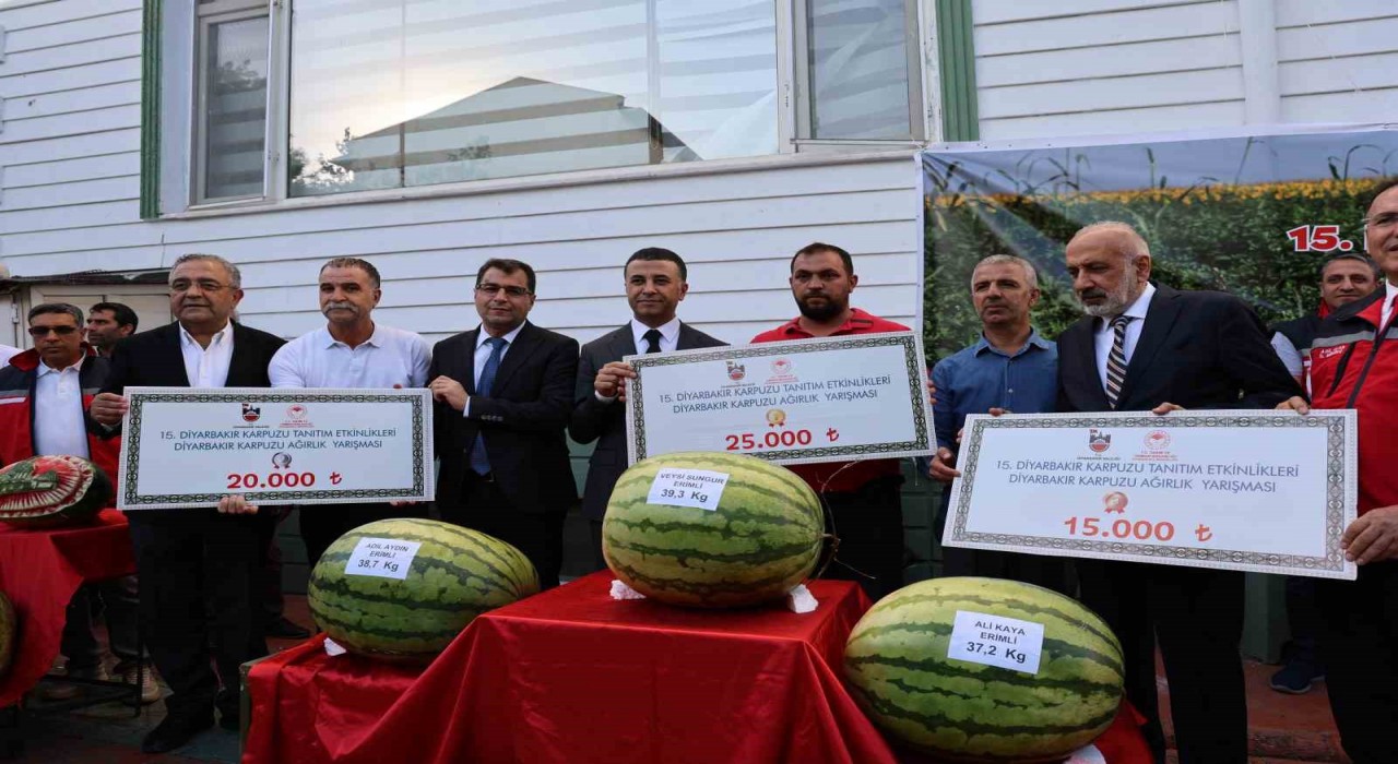 Diyarbakırın en büyük karpuzları seçildi