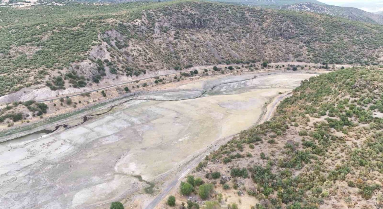 Doğanözü Barajında su seviyesi alarm veriyor