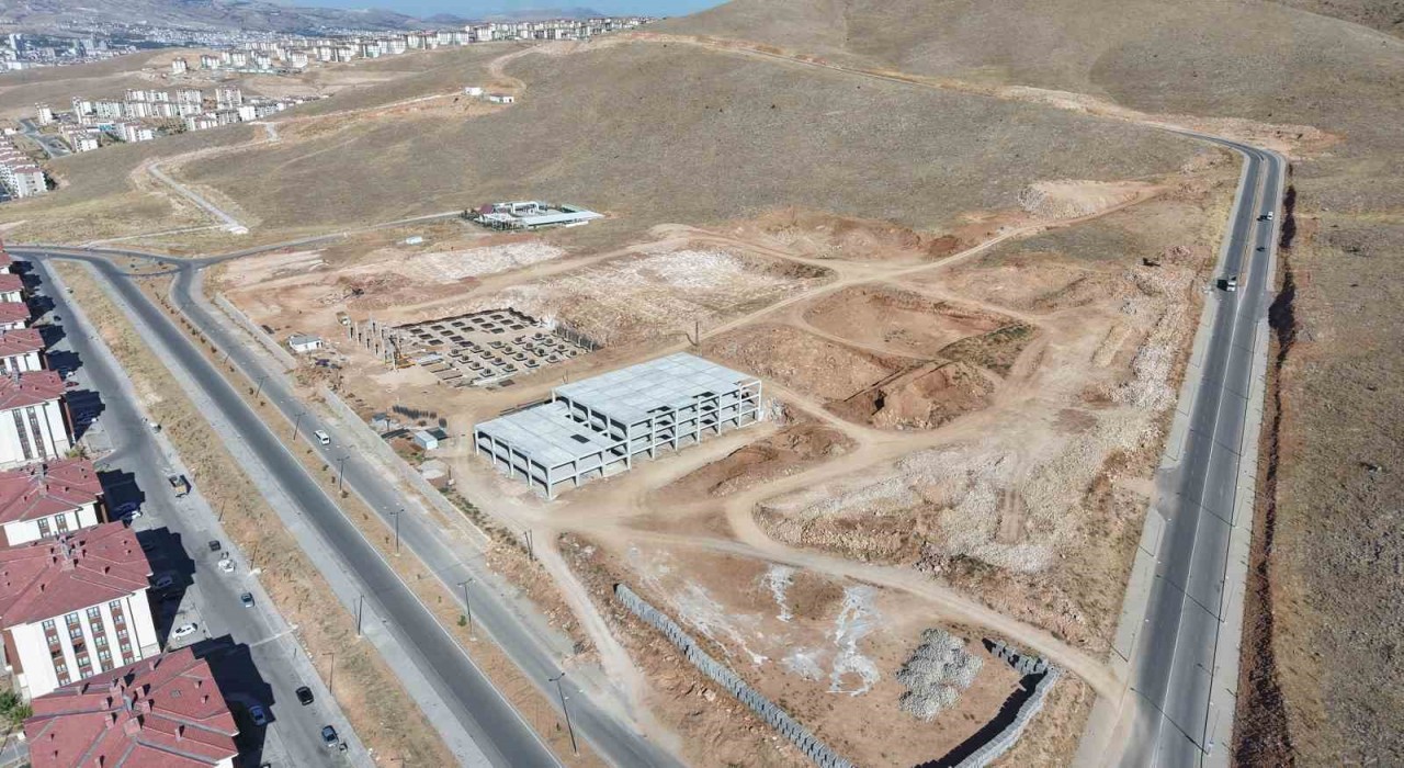 Doğu ve Güneydoğunun cazibe merkezi olacak mobilyacılar sitesinde çalışmalar sürüyor