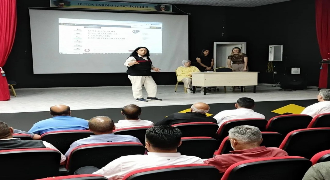 Doğubayazıtta çiftçilere yönelik bilgilendirme toplantısı