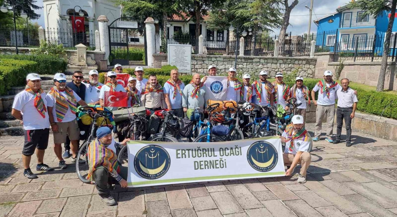 Domaniç Hayme Ana Türbesinden Söğüt Ertuğrul Gazi Türbesine bisikletlerle gidecekler