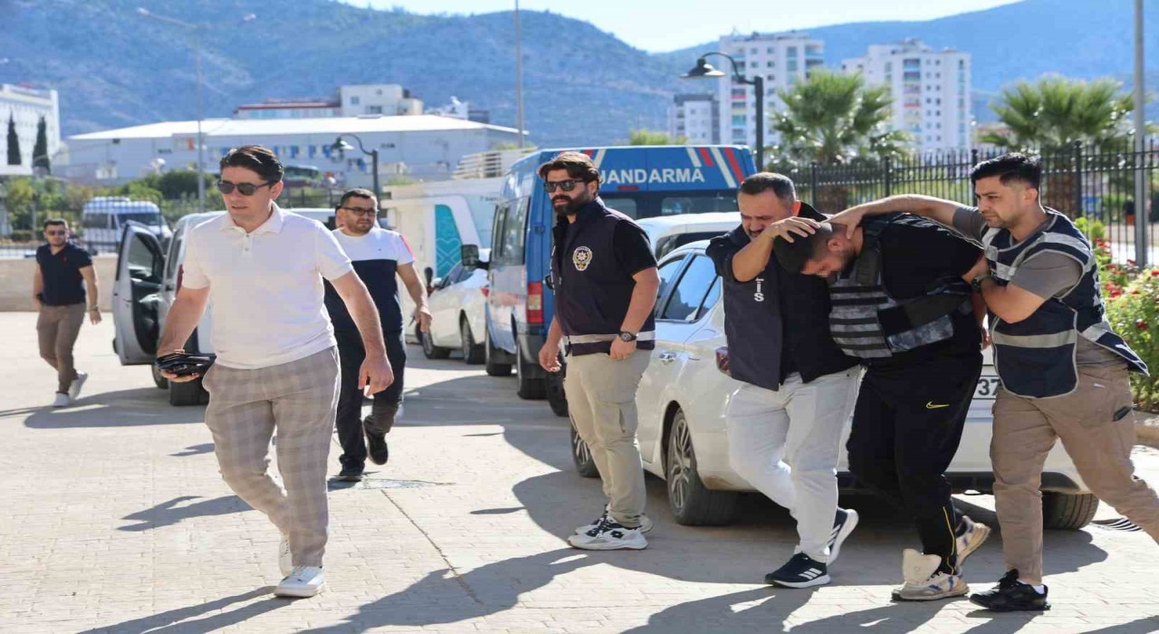 Düğün salonu önündeki cinayetin faili adliyeye sevk edildi