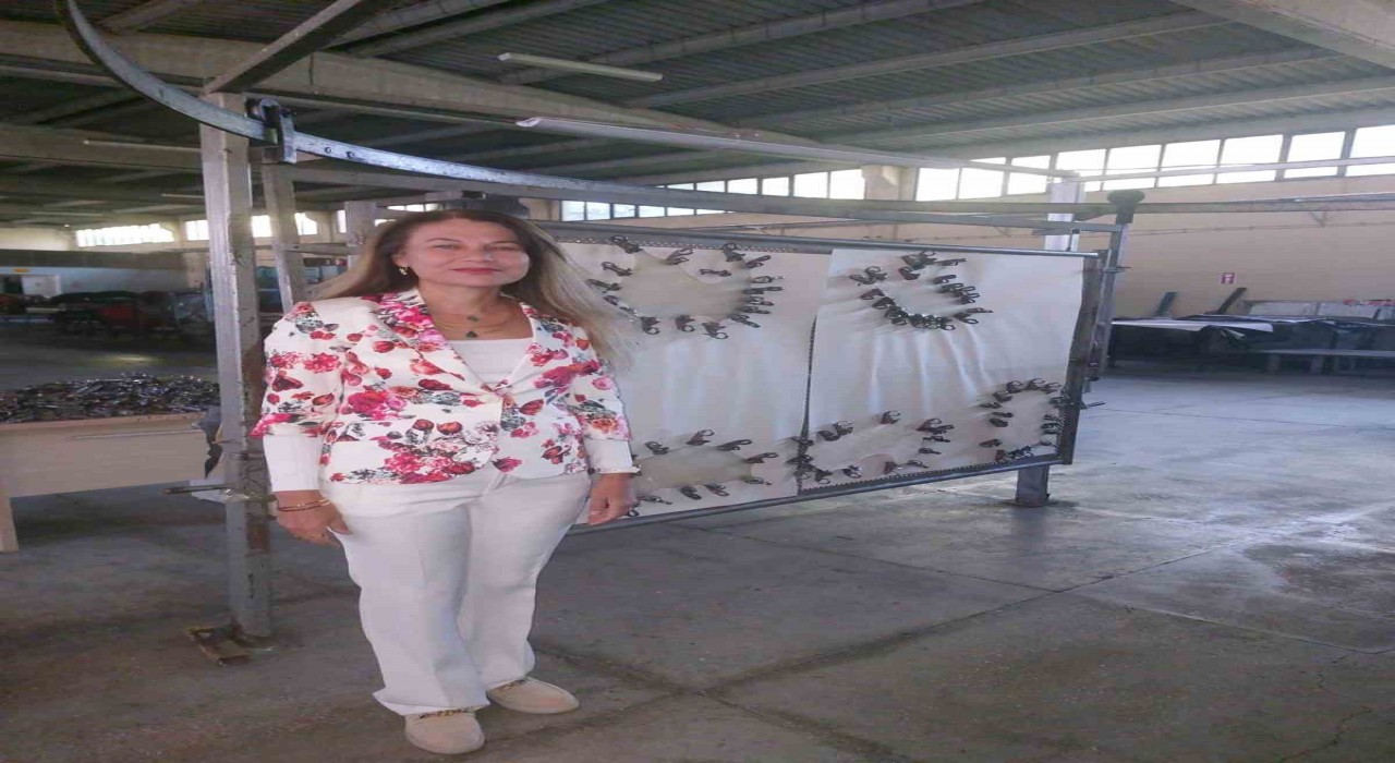 Dünyanın ilk kadın deri profesörü Prof. Dr. Elif Eser Eke Bayramoğlundan gururlandıran başarı