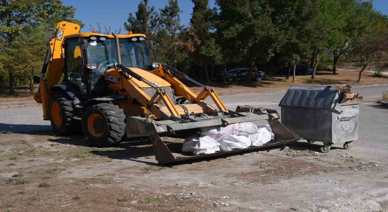 Düzce Belediyesinin ‘Temiz Şehir Düzce kampanyası hız kesmeden devam ediyor