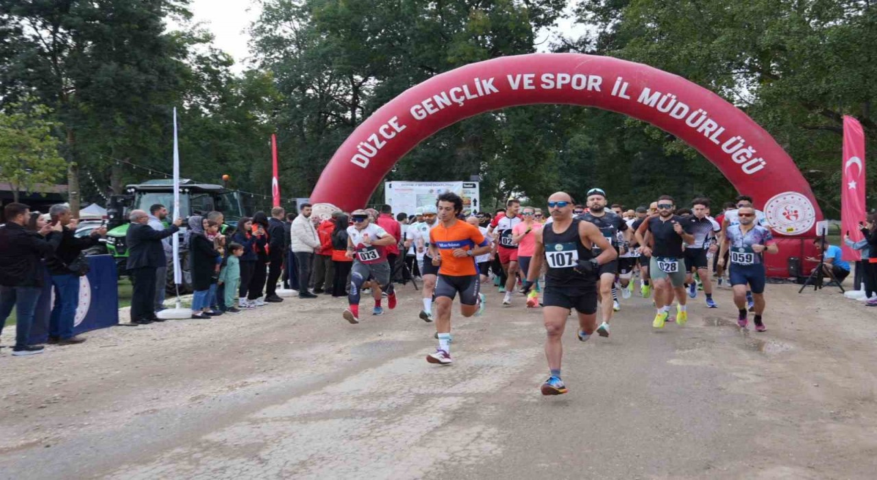 Düzcede Efteni duatlonu 250 sporcunun katılımı ile yapıldı