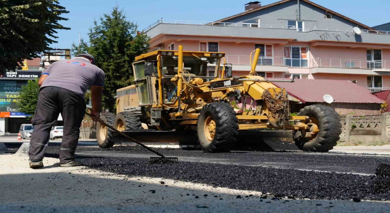 Düzcede kaldırımlar yenileniyor