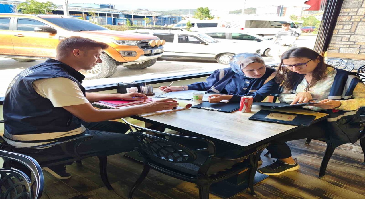 Düzcede ticaret il müdürlüğü ve zabıta sahada