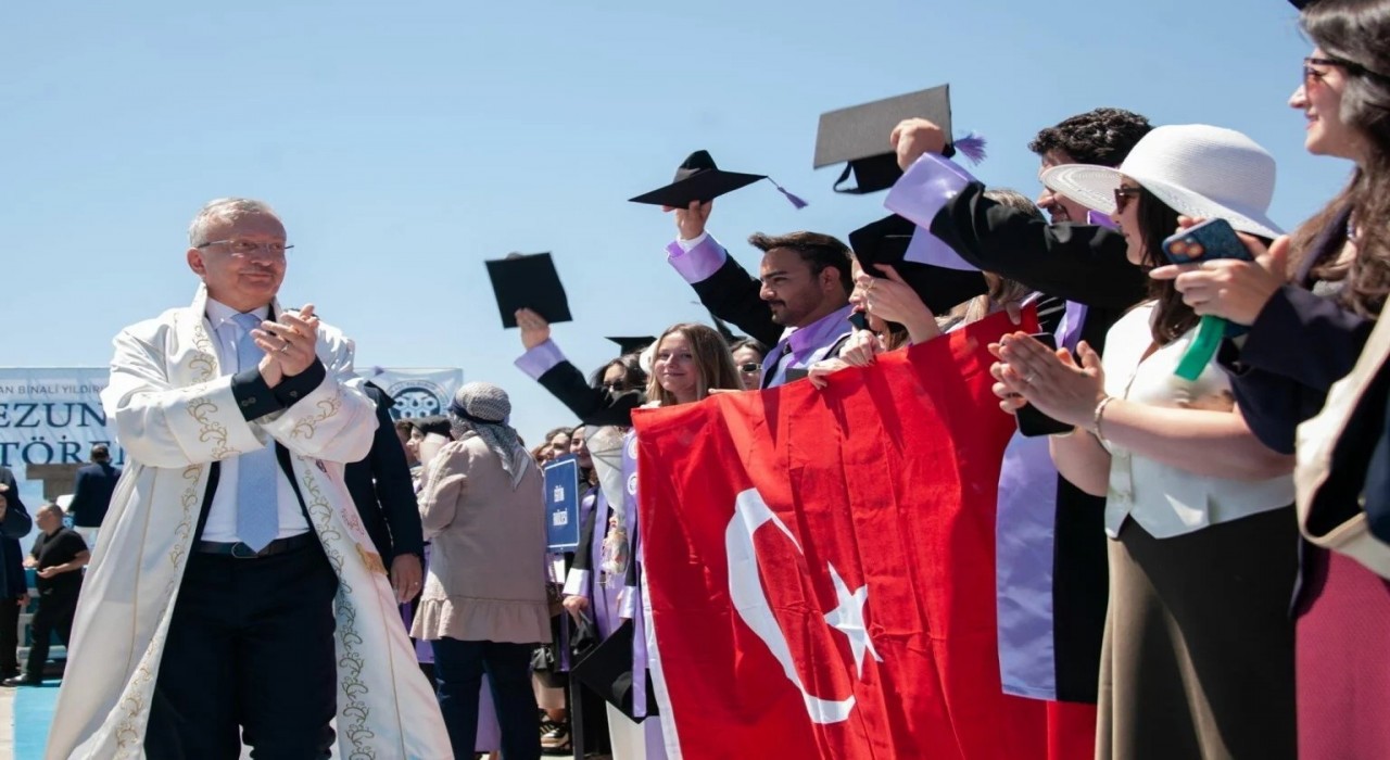 EBYÜ, akademik yayın performansıyla Türkiyede ilk 4e girdi