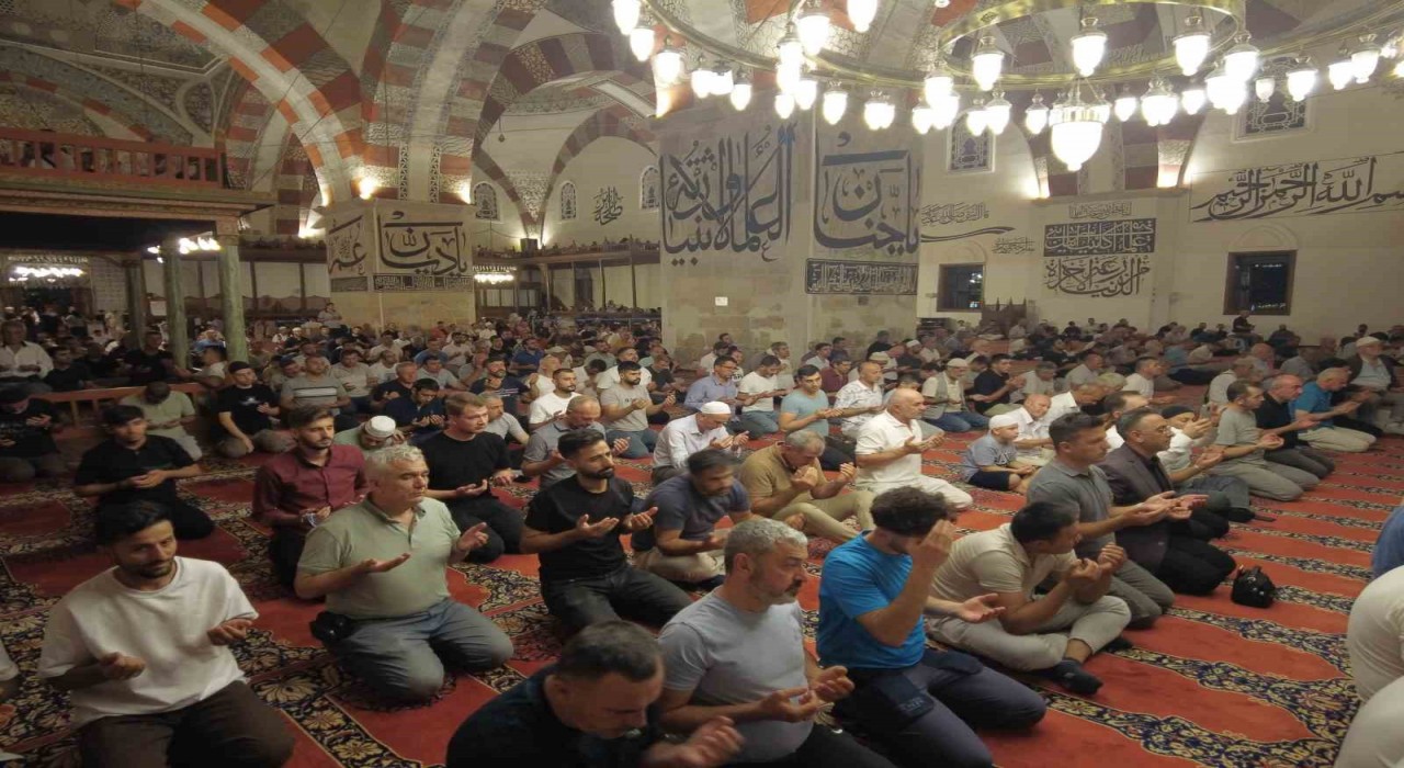 Edirnede Mevlid Kandili dualarla idrak edildi